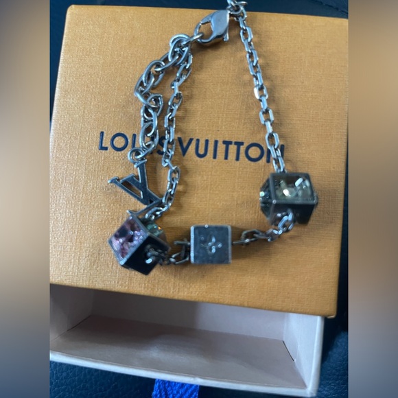Louis Vuitton Gamble Silver Bracelet / Gorgeous 😍 - Picture 3 of 3